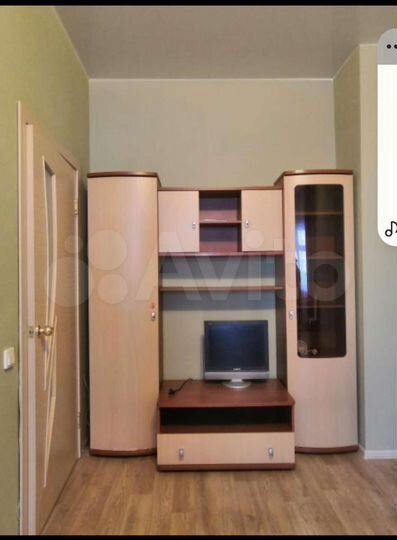 2-к. квартира, 60 м², 1/15 эт.