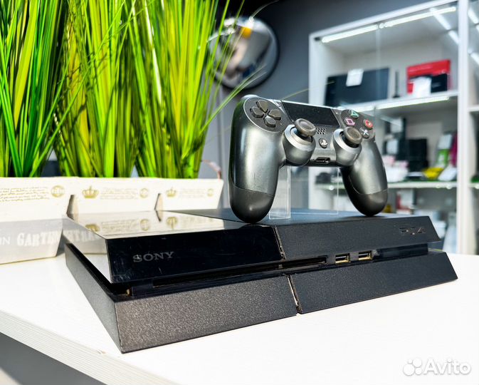 Игровая приставка Sony playstation 4, б/у 500 gb