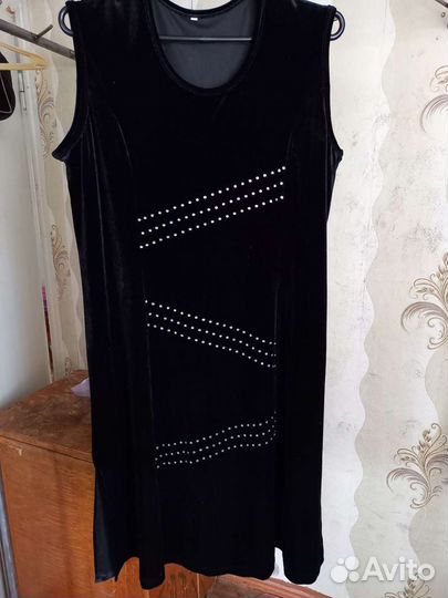 Платье бархатное