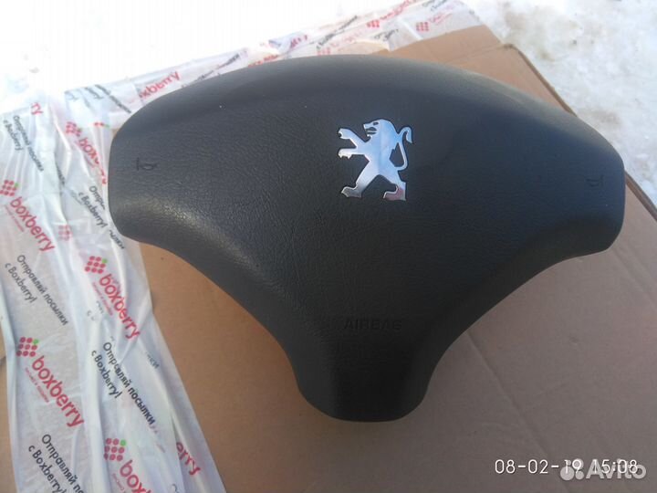 Пежо 408 308 Peugeot подушка безопасности в руль