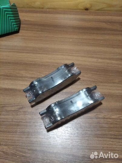 Колодки тормозные дисковые задние