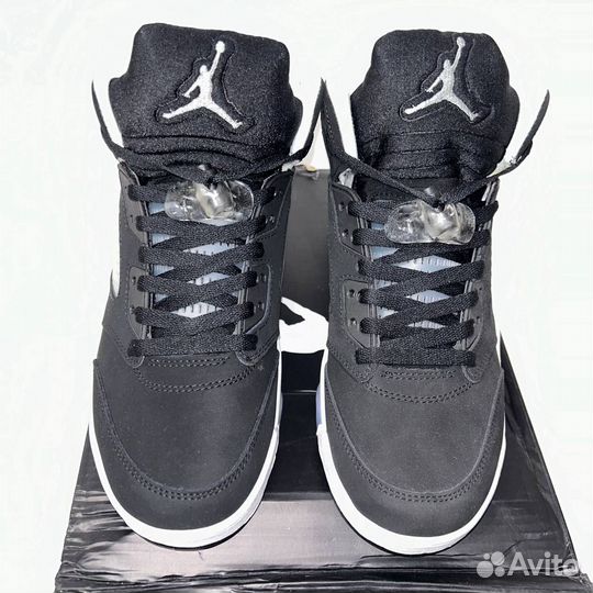 Air Jordan 5 - Moonlight