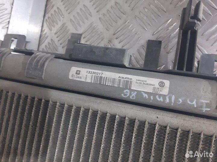 Радиатор кондиционера Opel Insignia A A20NHT 2011