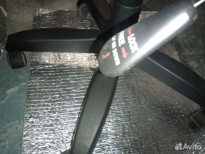 Кресло руководителя офисное