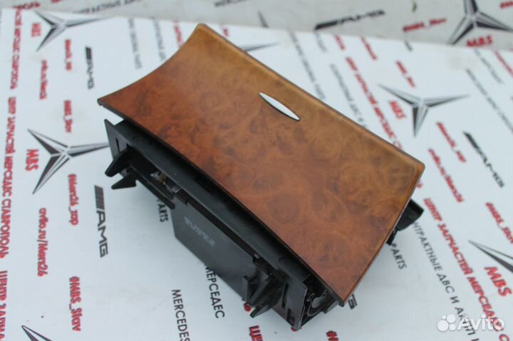 Пепельница mercedes w211 светлая