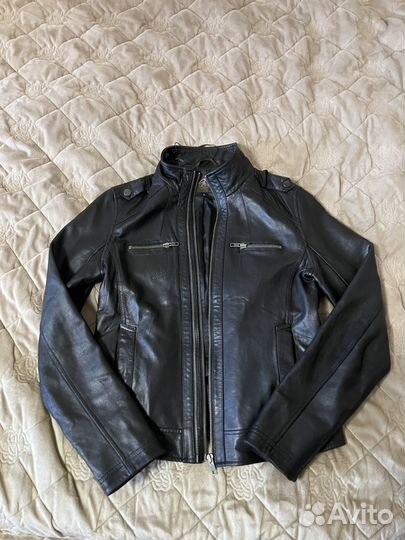 Кожаная куртка женская