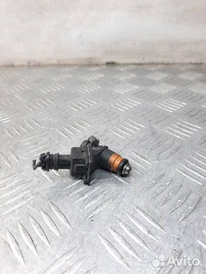 Форсунка Renault Clio хэтчбэк 3 дв. 1.4 K4J711