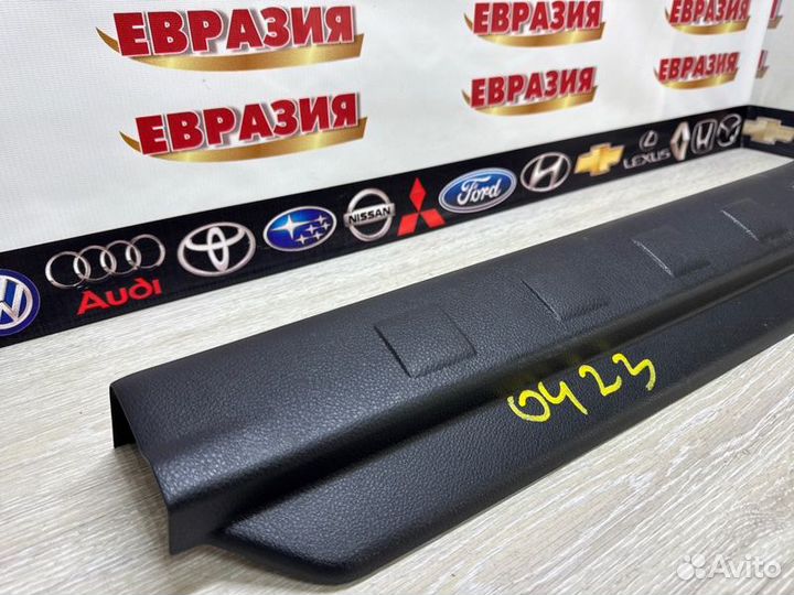 Накладка на порог передняя левая Nissan X-Trail