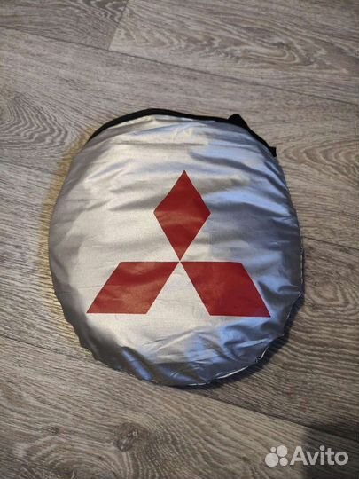 Солнцезащитная шторка на лобовое Mitsubishi