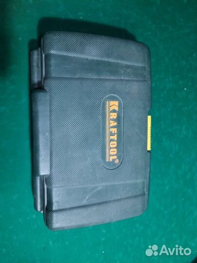 Набор ключей и головок