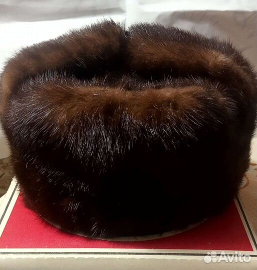 Мужская шапка, жилет