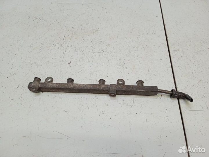 Рейка топливная (рампа) Chevrolet Aveo T250 1.5