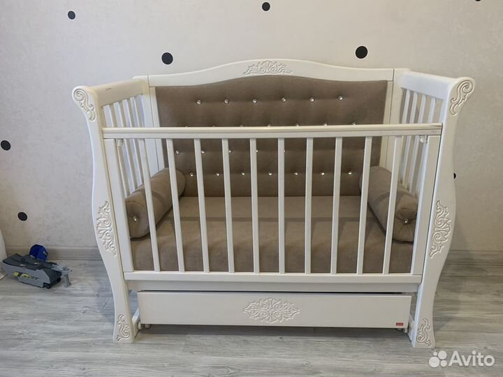 Детская кроватка
