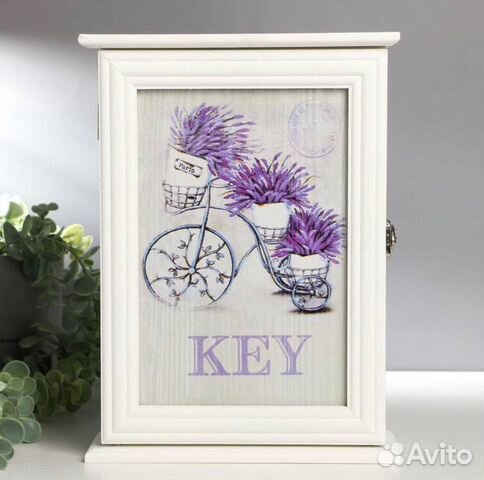 Ключница настенная из дерева новая