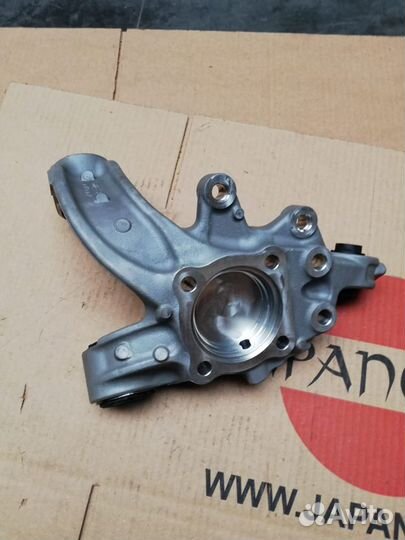 Кулак поворотный Honda CR-V 52210-SWH-T00