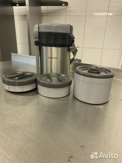 Термос для еды с контейнерами и приборами