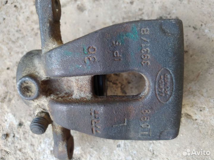 Суппорт задний левый Land Rover Freelander 2