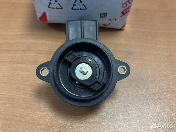 Датчик выбора передач Тойота Corolla Е150