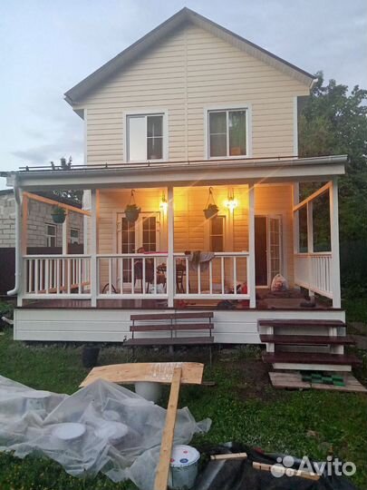 Плотник строитель