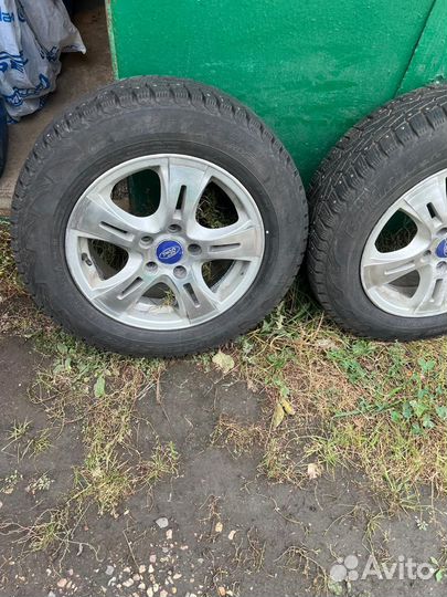 Колеса в сборе r15 зимние Ford