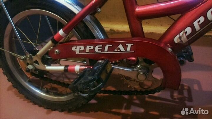Велосипед детский четырёхколёсный