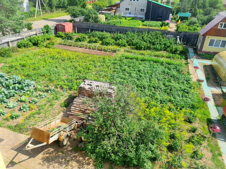 Дом 359,8 м² на участке 16 сот.