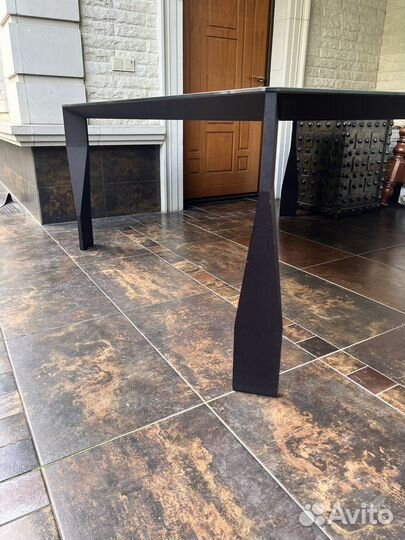 Стол обеденный Италия