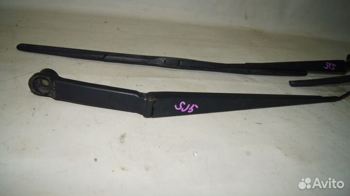 Поводок + щётка стеклоочистителя F комплект Forest