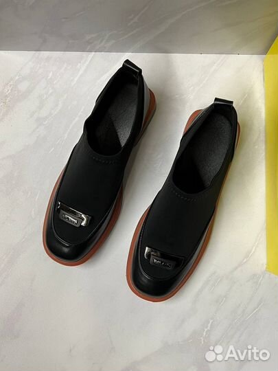 Лоферы женские новые