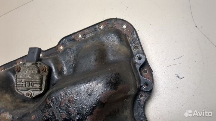 Поддон Audi Q7