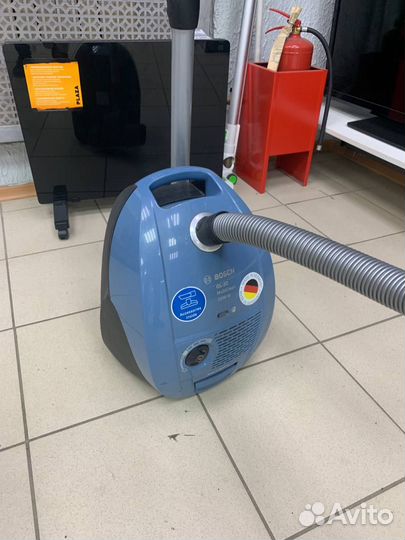 Пылесос Bosch GL-30 К40