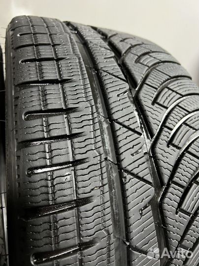 Michelin Alpin 4 235/35 R20