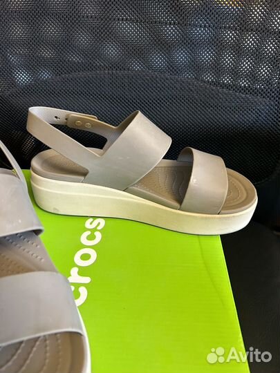 Crocs brooklyn Low wedge W8 (37-38 размер)