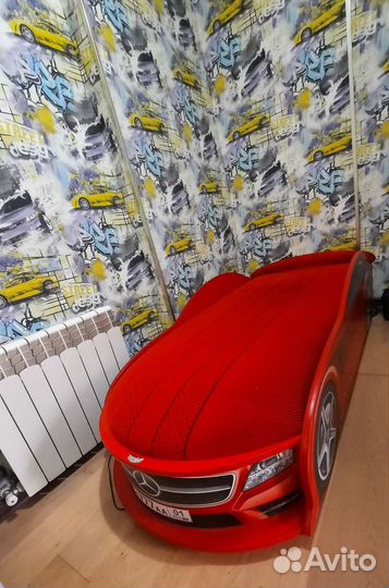 Детская кровать машина с подсветкой бу