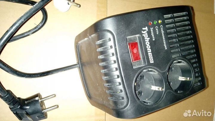 Стабилизатор напряжения