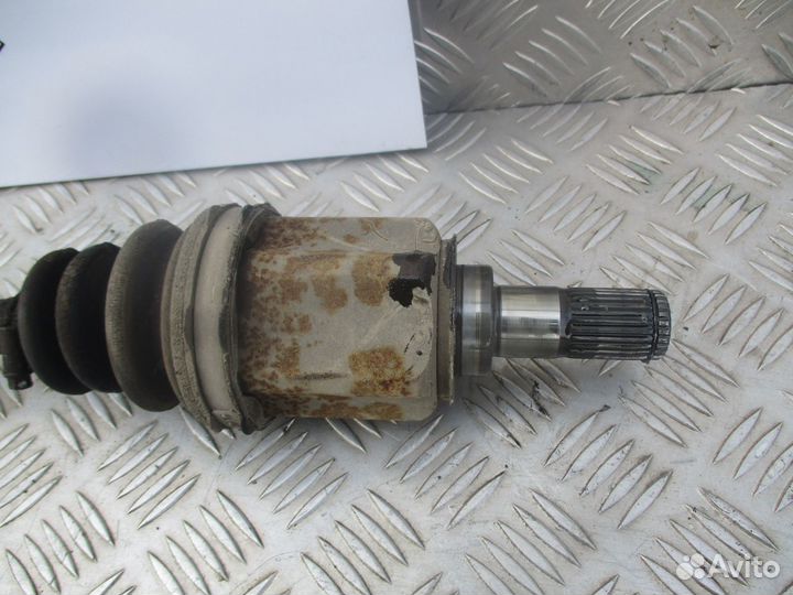 Полуось левая Kia Ceed 1 6мкпп