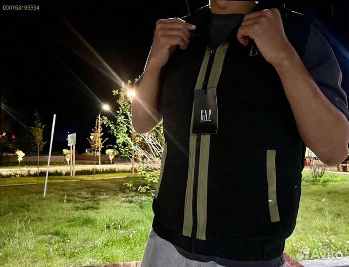 Жилетка (безрукавка) Gap