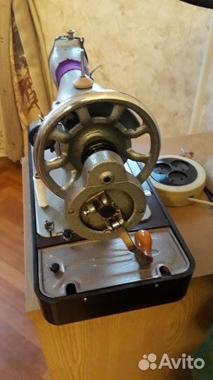 Швейная машинка пмз им. Калинина