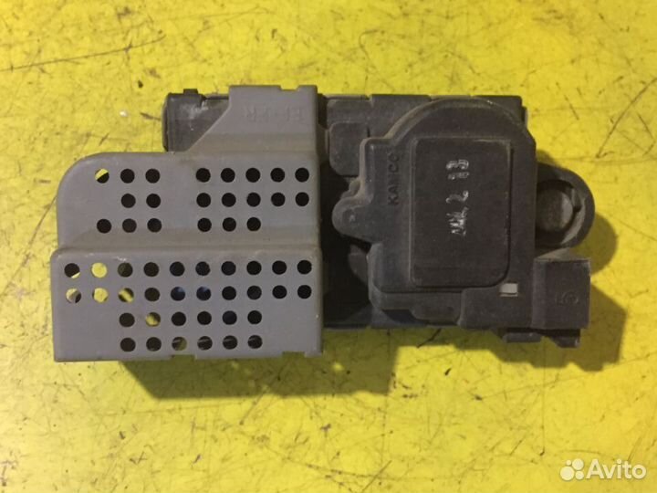 Привод замка двери передней правой Sonata 4