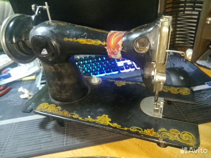 Швейная машинка ручная