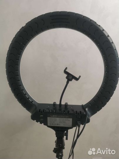 Кольцевая лампа со штативом