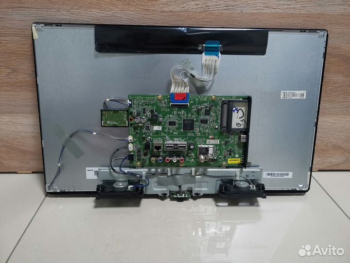 Телевизор LG 24MT49S (Разбор)(По запчастям)