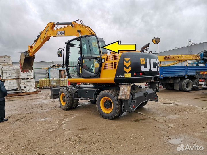 JCB JC 160/180/200/220/330 заднее стекло