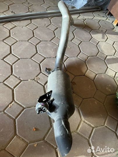 Глушитель Toyota Land Cruiser 200 Оригинал