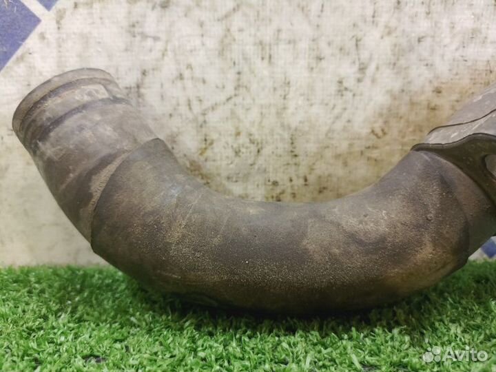 Патрубок системы охлаждения Volkswagen Polo седан