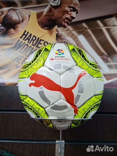 Футбольный мяч