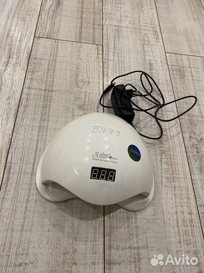 Лампа для ногтей