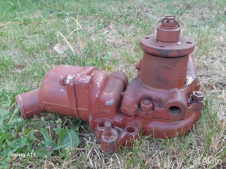 Помпа в сборе с термостатом М20 Победа Газ 21,69