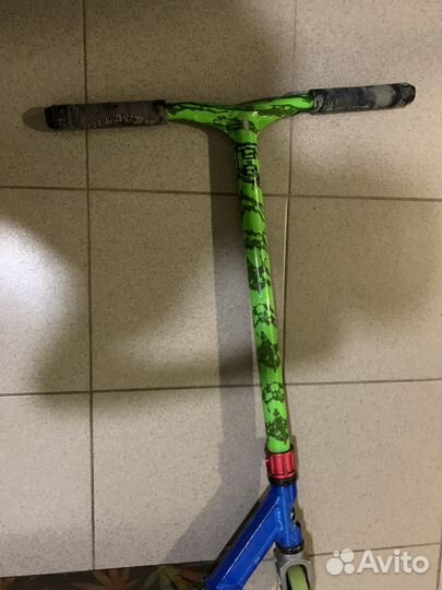 Трюковой самокат