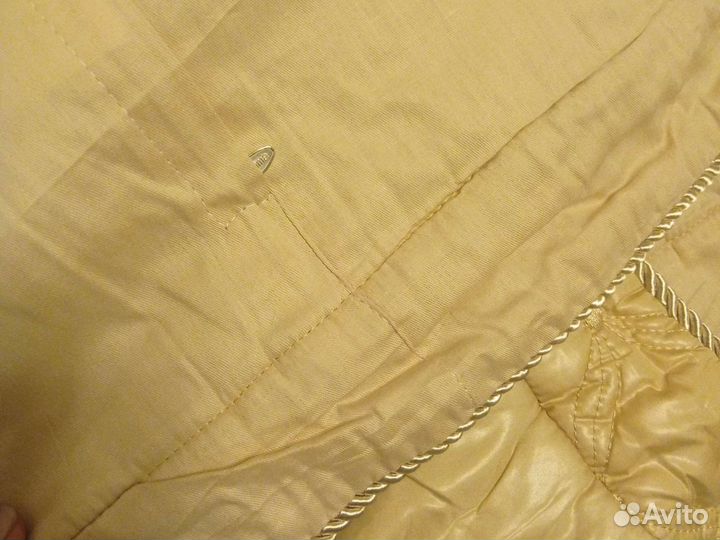 Покрывало на кровать новое на 2х спальную кровать